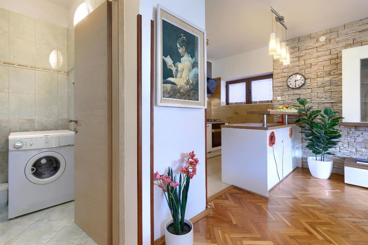 Stylish Flats With Two Bedrooms In Premantura Exterior foto