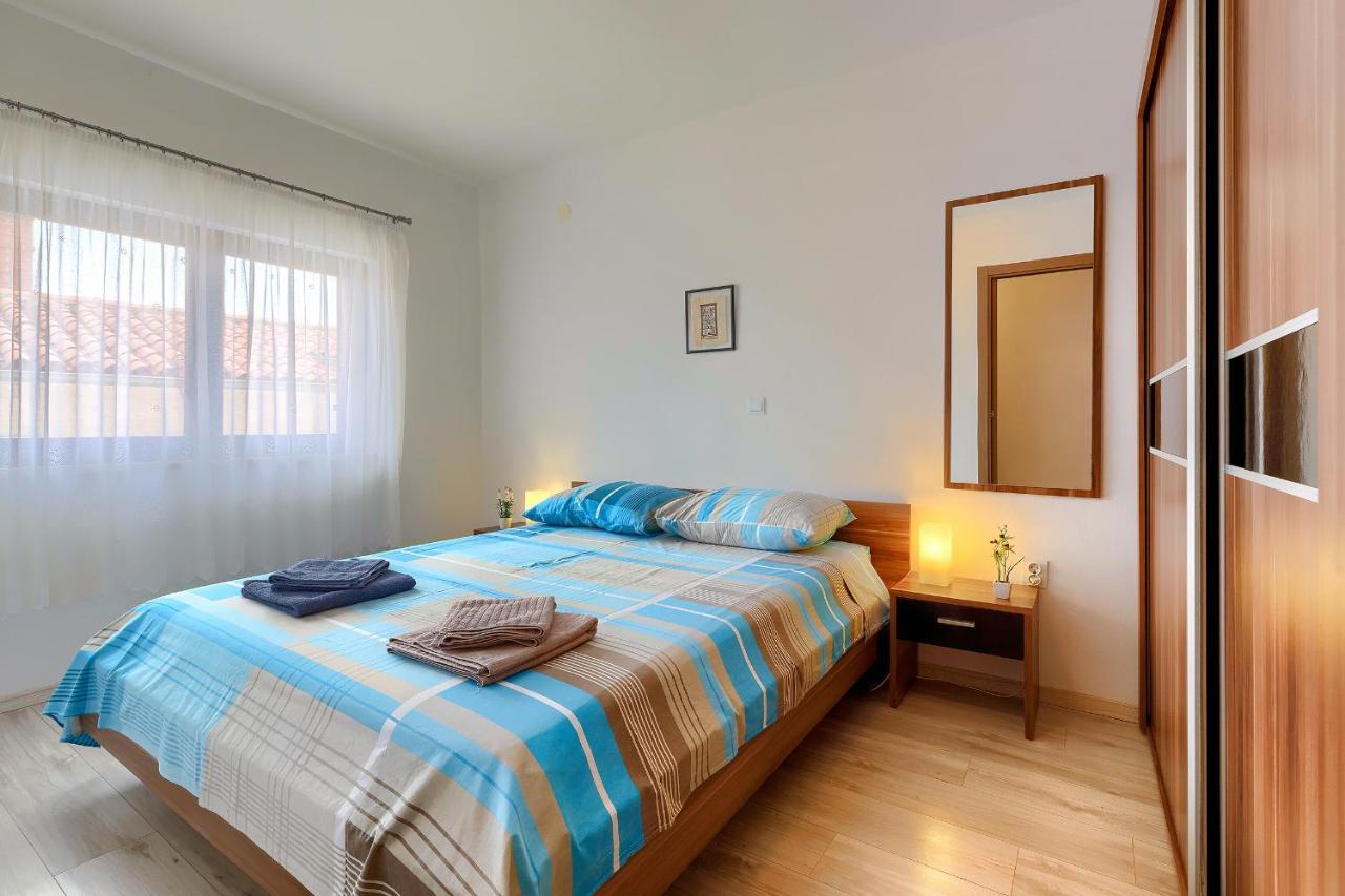 Stylish Flats With Two Bedrooms In Premantura Exterior foto