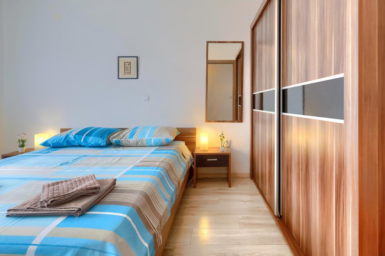 Stylish Flats With Two Bedrooms In Premantura Exterior foto