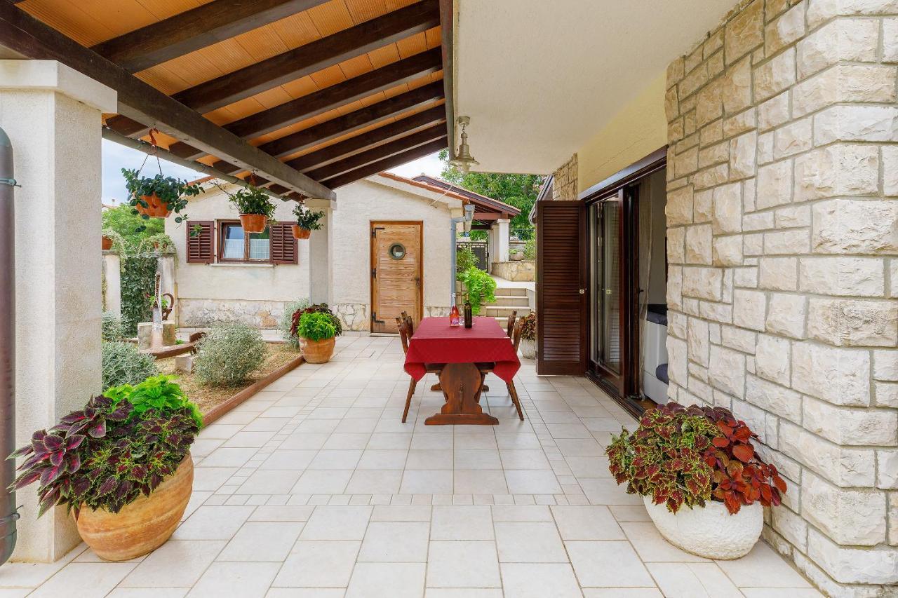 Stylish Flats With Two Bedrooms In Premantura Exterior foto