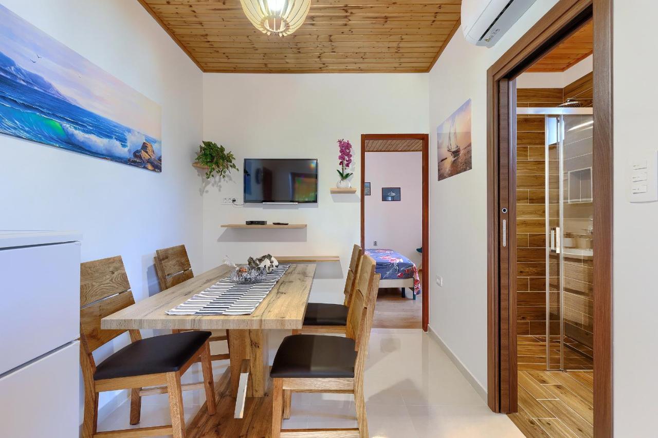 Stylish Flats With Two Bedrooms In Premantura Exterior foto