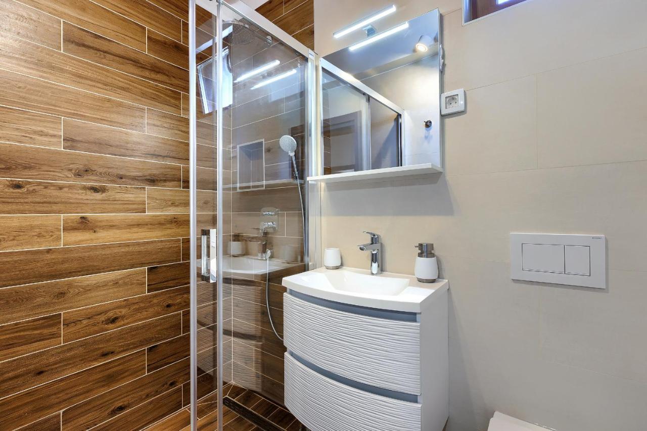 Stylish Flats With Two Bedrooms In Premantura Exterior foto